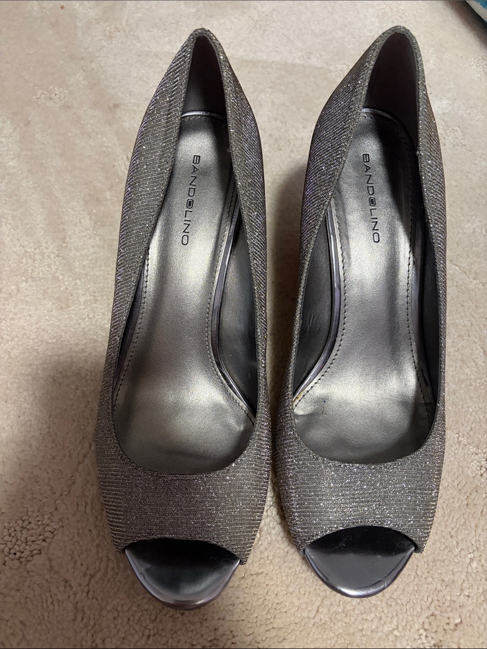 Bandolino Glitter Pewter Peep-Toe Heels Wedges 9M Worn Only Once